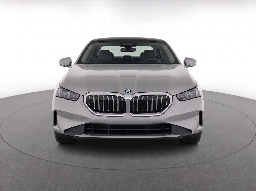 Certified 2026 BMW 530i RWD image 37