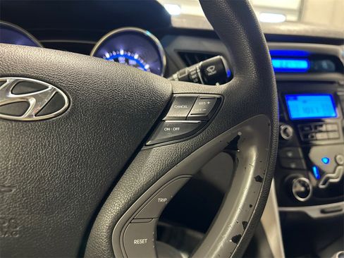 Used 2013 Hyundai Sonata GLS w/ Popular Equipment Pkg image 19