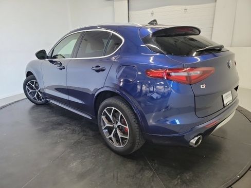 Used 2021 Alfa Romeo Stelvio Ti AWD/4WD image 6