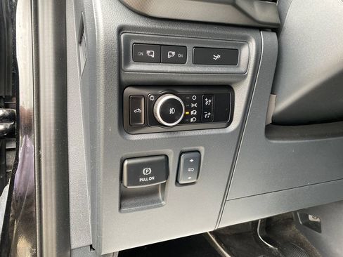 Used 2024 Ford F150 Lariat w/ Equipment Group 502A High AWD/4WD image 31