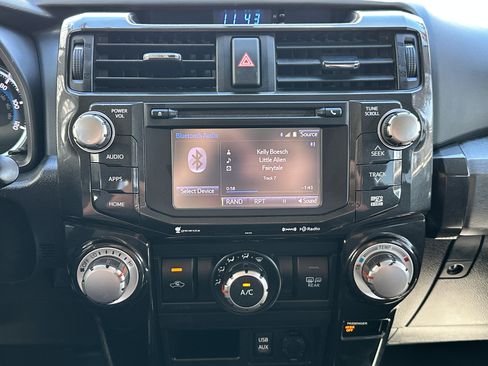 Used 2016 Toyota 4Runner Trail Premium AWD/4WD image 32