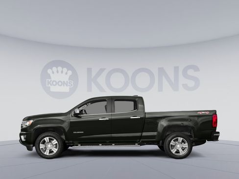 Used 2017 Chevrolet Colorado LT w/ LT Convenience Package AWD/4WD image 4