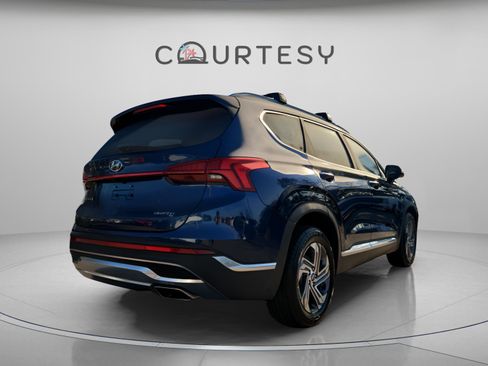 Certified 2023 Hyundai Santa Fe SEL w/ Premium Package image 4