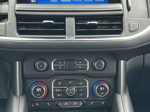 Used 2023 Chevrolet Tahoe Z71 w/ Luxury Package image 20