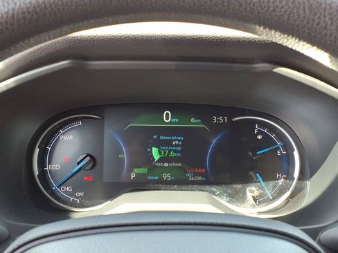 Used 2025 Toyota RAV4 LE AWD/4WD image 16