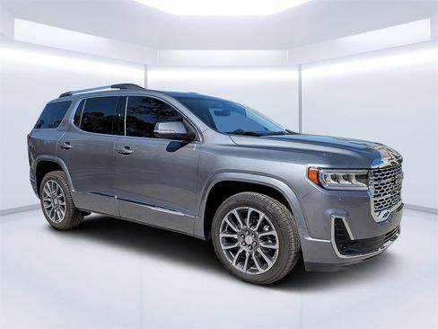 Used 2022 GMC Acadia Denali w/ Denali Technology Package image 1