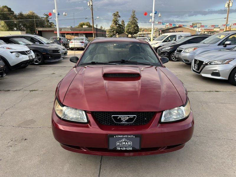 Used 2004 Ford Mustang Coupe RWD image 2