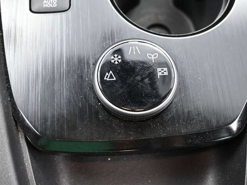 Used 2025 Nissan Rogue SV AWD/4WD image 26