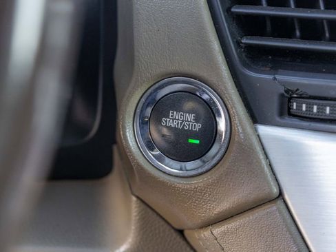 Used 2018 GMC Yukon XL SLT w/ Open Road Package image 30