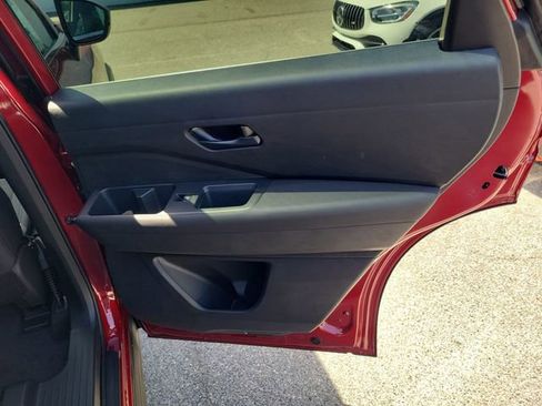 New 2026 Nissan Pathfinder SV w/ SV Premium Package FWD image 31