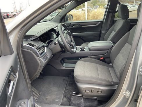 Used 2025 GMC Acadia Elevation image 33