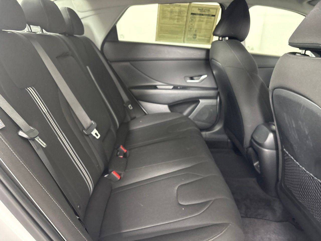 Used 2025 Hyundai Elantra SEL FWD image 28