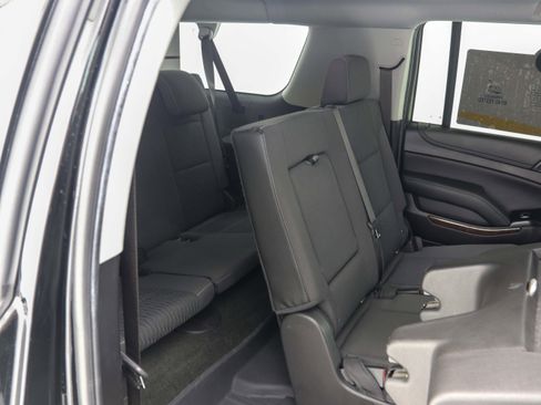 Used 2018 Chevrolet Suburban LS w/ Skid Plate Package image 15