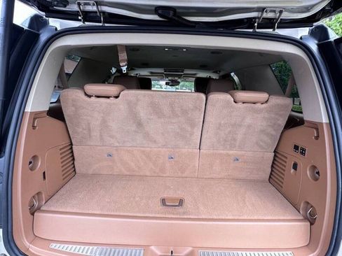 Used 2015 Cadillac Escalade Platinum AWD/4WD image 23