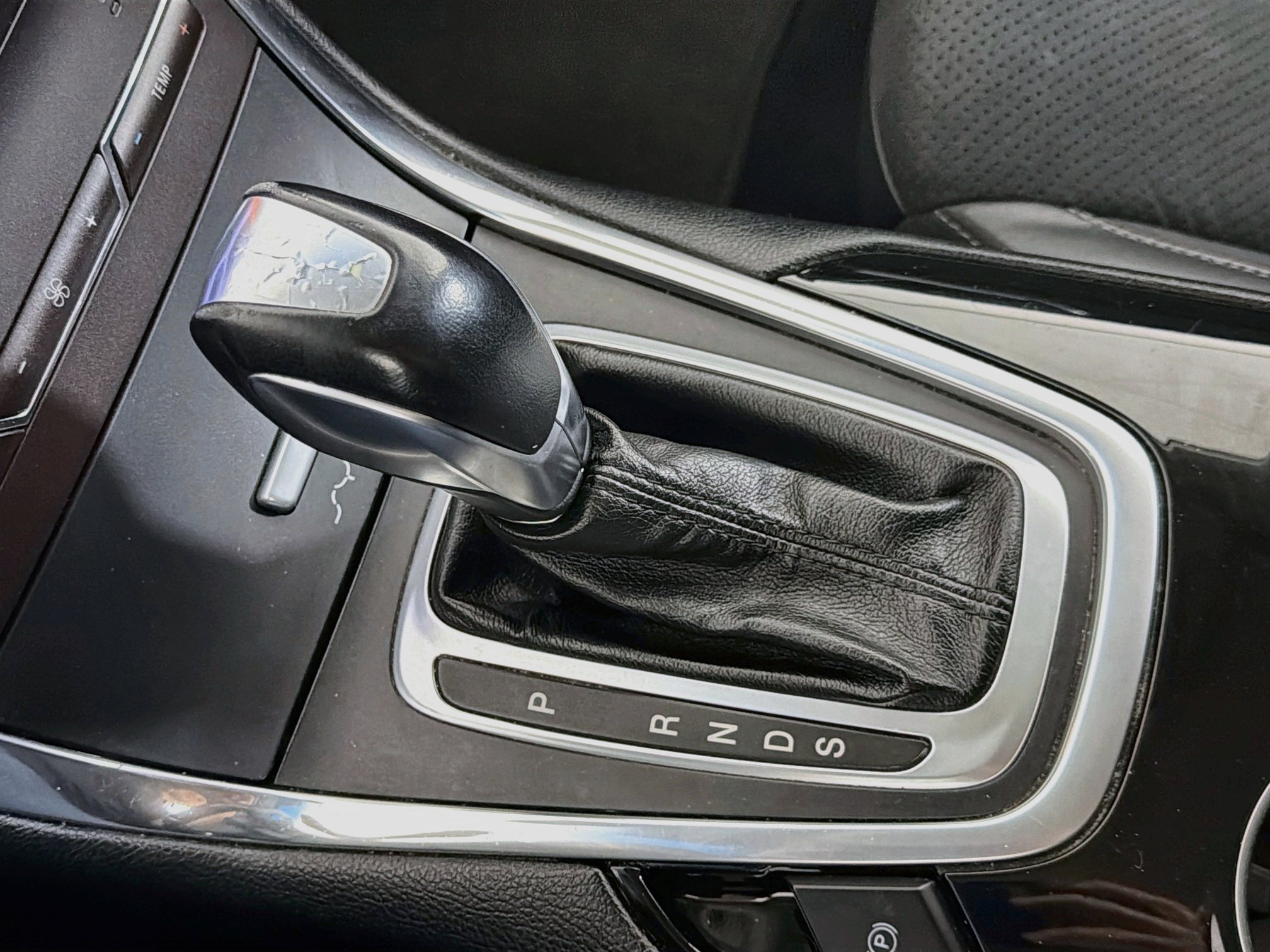 Used 2015 Ford Edge Sport AWD/4WD image 24