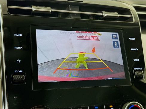 Certified 2024 Hyundai Tucson SE FWD image 6