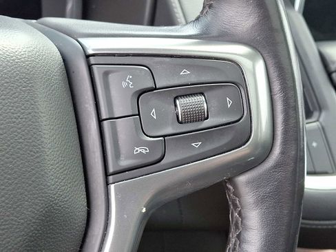 Used 2022 Chevrolet Tahoe LT w/ LT Signature Package AWD/4WD image 21