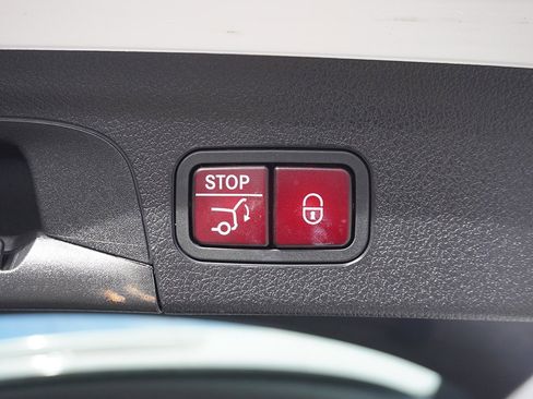 Used 2022 Mercedes-Benz GLE 350 4MATIC image 62