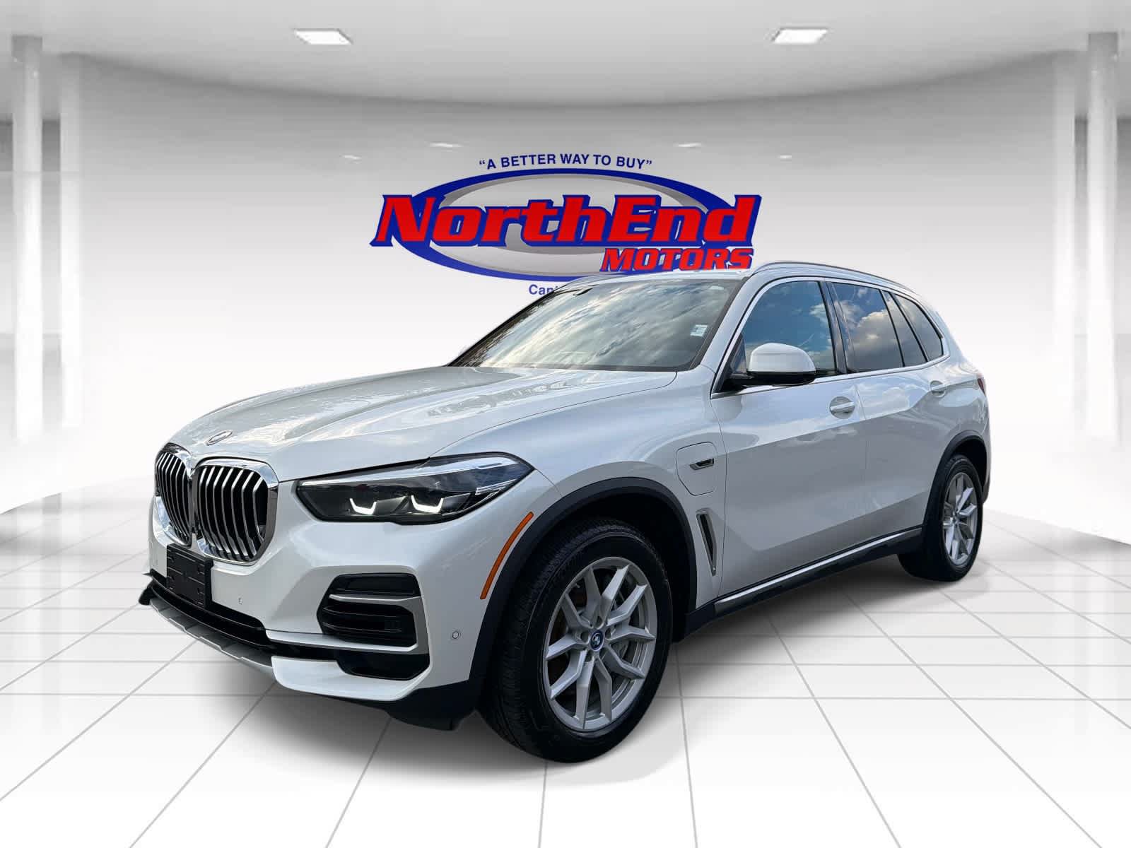 Used 2023 BMW X5 xDrive45e w/ Parking Assistance Package AWD/4WD image 7