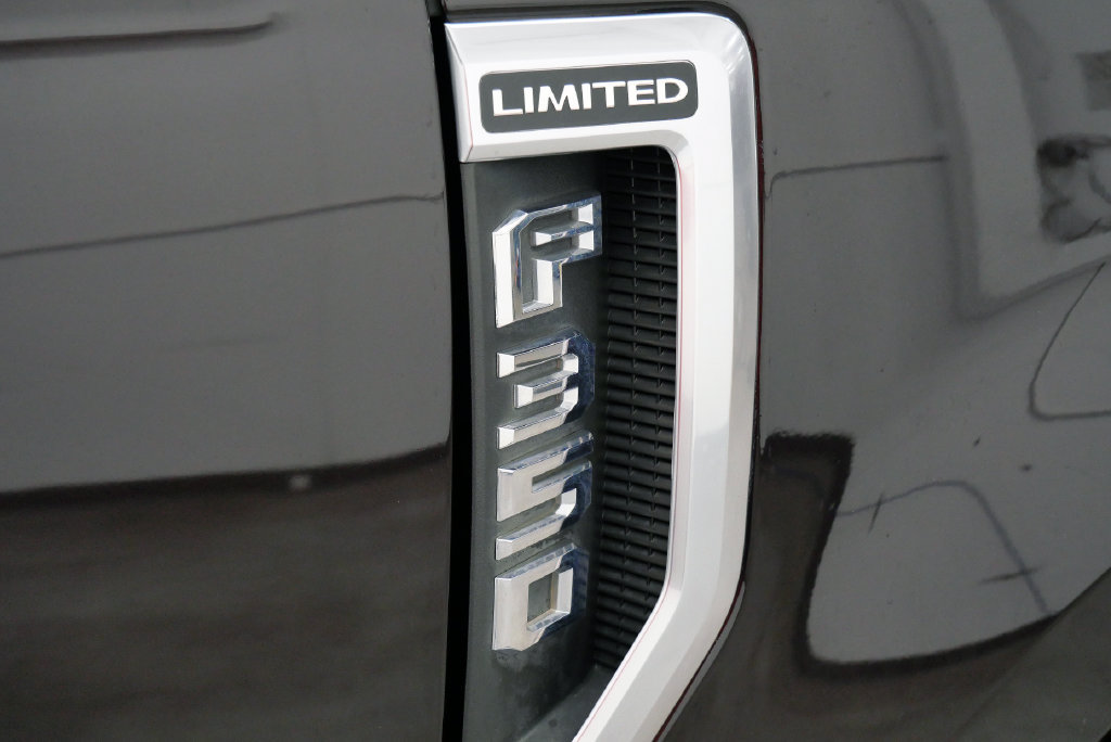 Used 2018 Ford F350 Limited AWD/4WD image 10