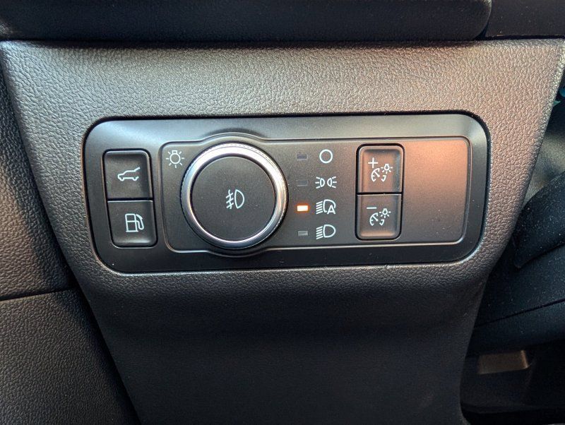 Used 2021 Ford Escape SEL AWD/4WD image 23