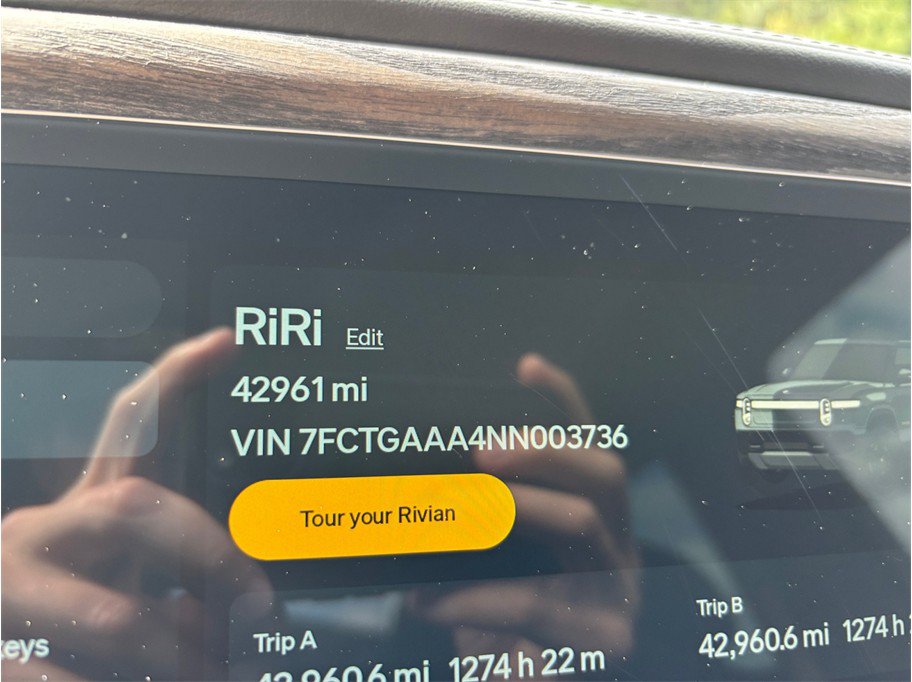 Used 2022 Rivian R1T Adventure AWD/4WD image 25