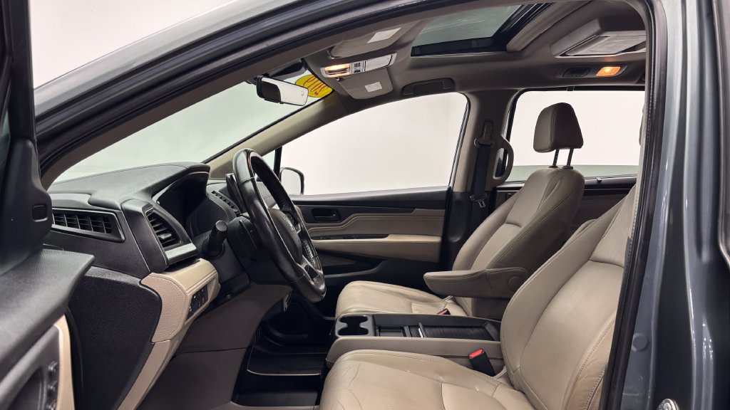 Used 2019 Honda Odyssey Touring image 11