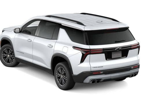 New 2026 Chevrolet Traverse LT w/ LPO, Floor Liner Package FWD image 33