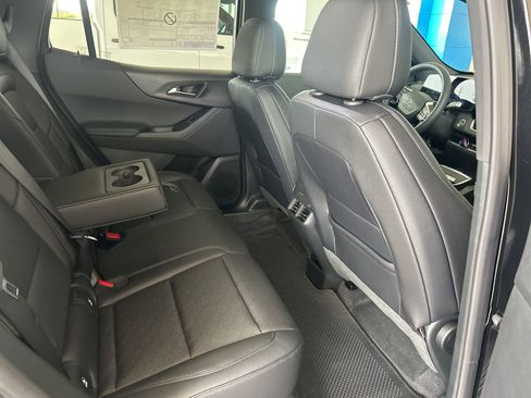 New 2026 Chevrolet Equinox LT w/ Convenience Package II image 13