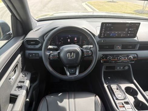New 2026 Honda Pilot TrailSport image 28