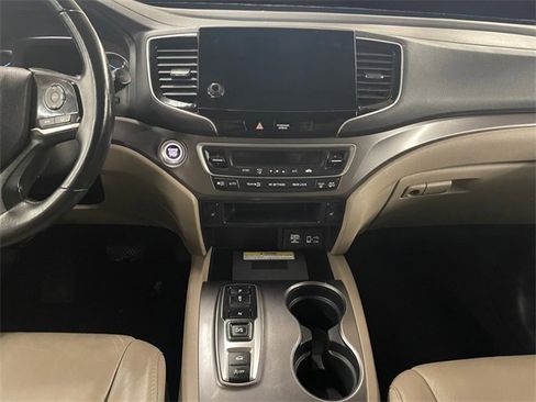 Certified 2022 Honda Pilot Special Edition image 11