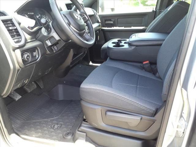 New 2024 RAM 3500 Tradesman w/ Chrome Appearance Group AWD/4WD image 7