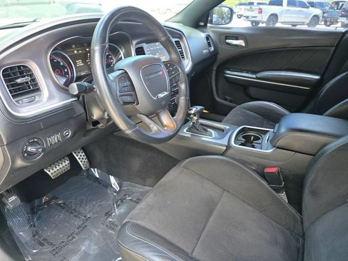 Used 2019 Dodge Charger Scat Pack w/ Plus Group RWD image 28