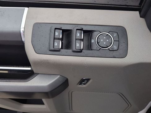 Used 2017 Ford F150 XLT w/ Equipment Group 302A Luxury image 15