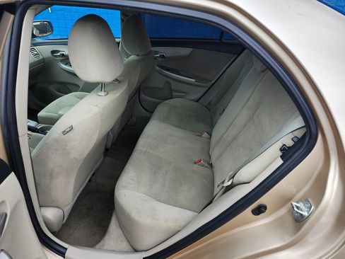 Used 2013 Toyota Corolla LE FWD image 15