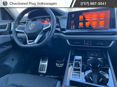 New 2026 Volkswagen Atlas Peak Edition image 28