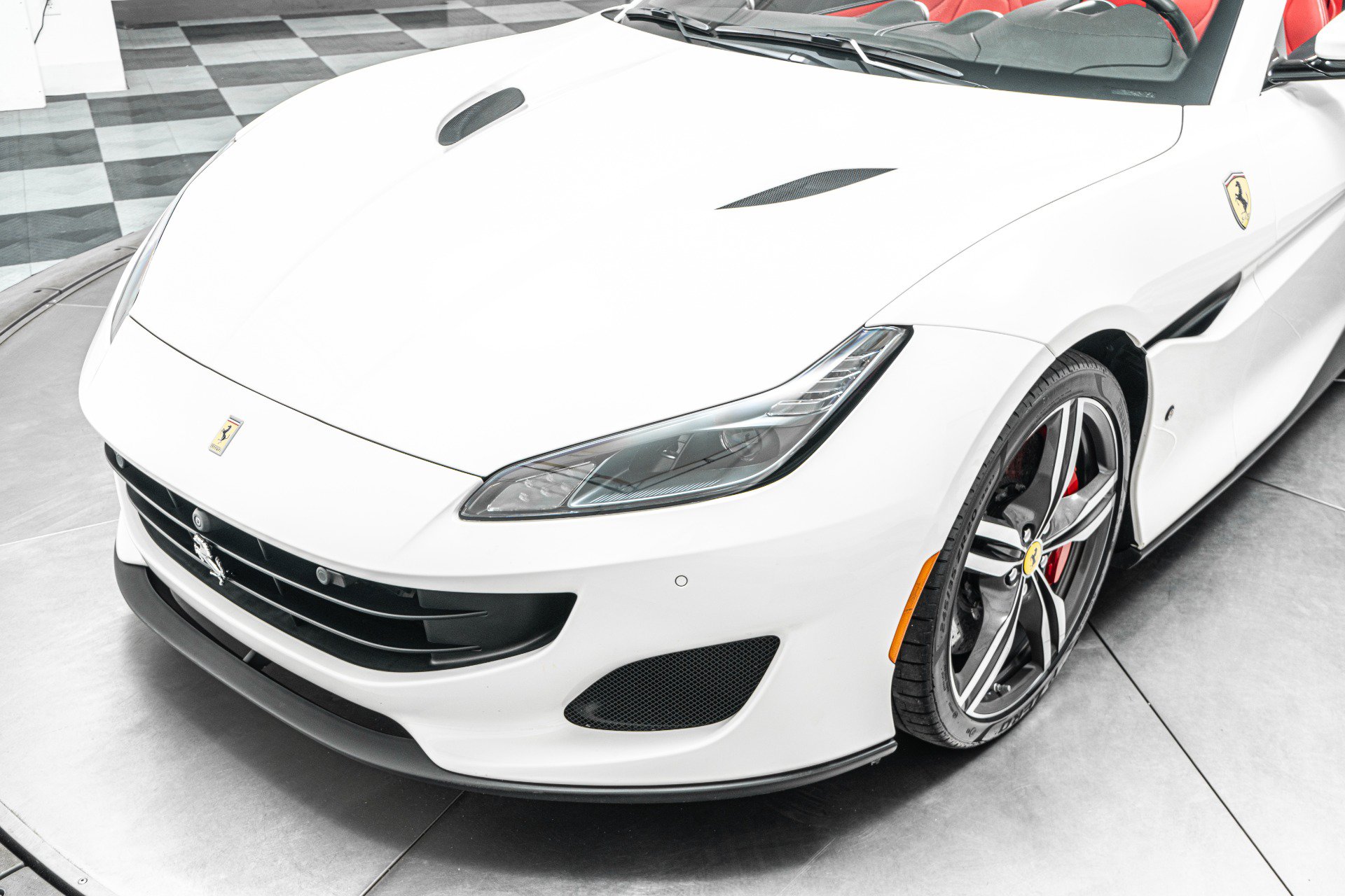 Used 2019 Ferrari Portofino RWD image 35