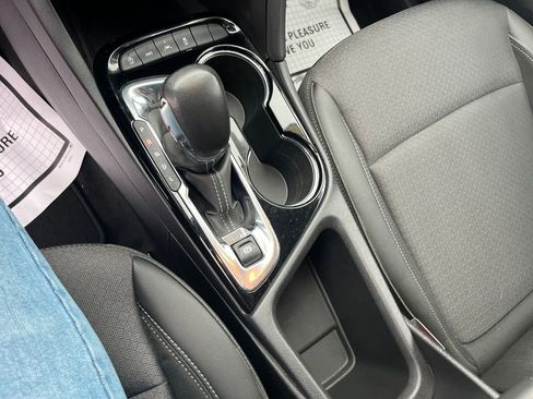 Used 2023 Buick Encore GX Select image 17