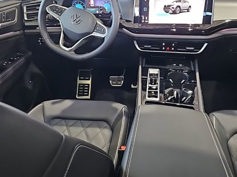 New 2026 Volkswagen Atlas Cross Sport SEL Premium R-Line image 25