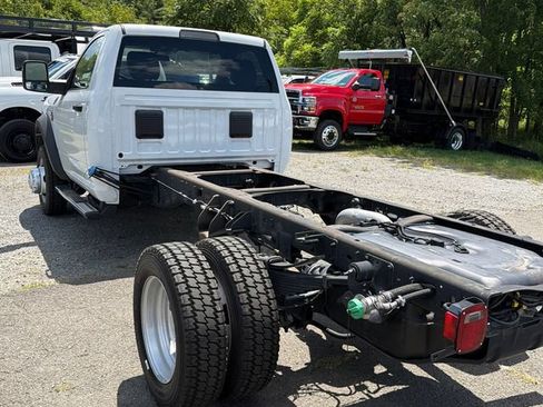Used 2024 RAM 5500 Tradesman AWD/4WD image 2