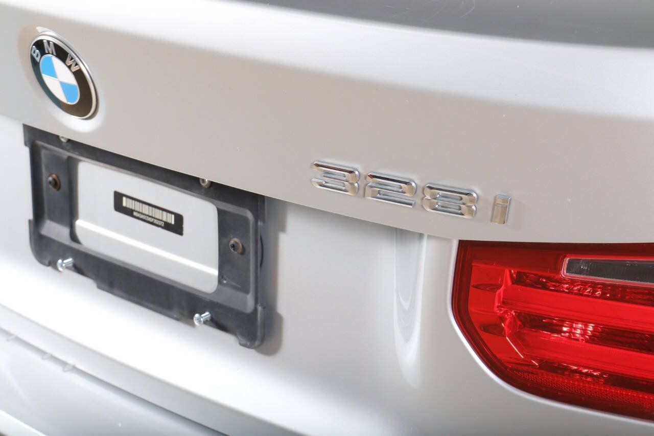 Used 2013 BMW 328i Sedan RWD image 22