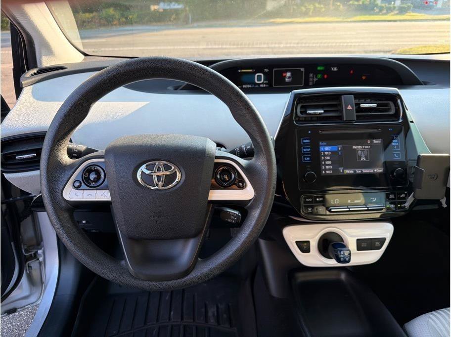 Used 2016 Toyota Prius Two FWD image 13