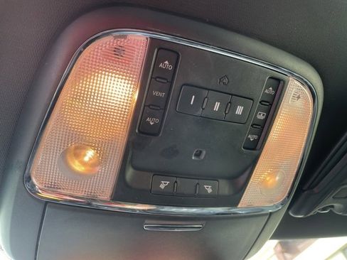 Used 2014 Chrysler 300 S image 24