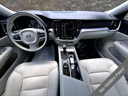 Used 2019 Volvo S60 T5 Momentum w/ Premium Package FWD image 14