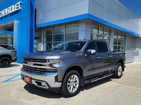 Used 2020 Chevrolet Silverado 1500 LTZ AWD/4WD image 1