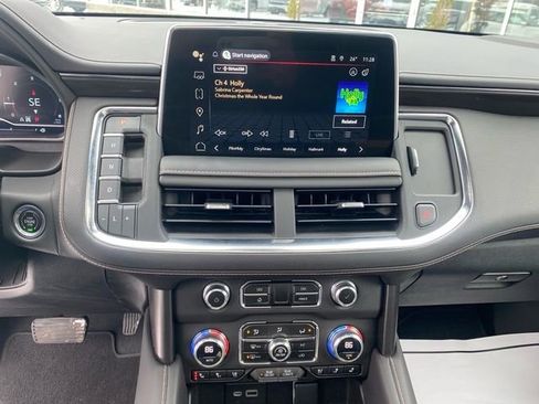 Used 2023 GMC Yukon AT4 image 11