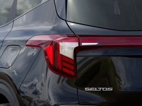 New 2026 Kia Seltos S AWD/4WD image 12