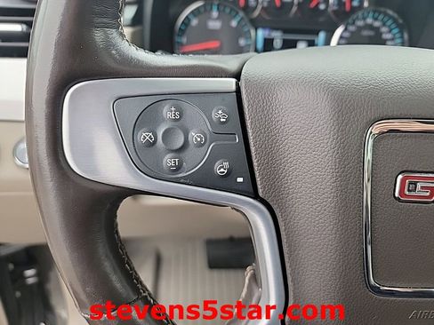 Used 2020 GMC Yukon XL SLT w/ Premium Edition image 19