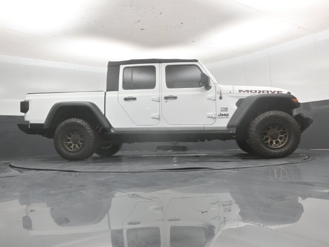 Used 2022 Jeep Gladiator Mojave AWD/4WD image 52