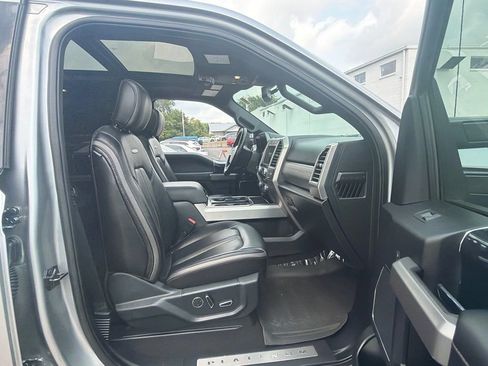 Used 2021 Ford F350 Platinum w/ Tremor Off-Road Package AWD/4WD image 27